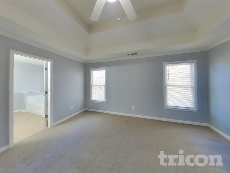 Building Photo - 2674 Calumet Farm Ln