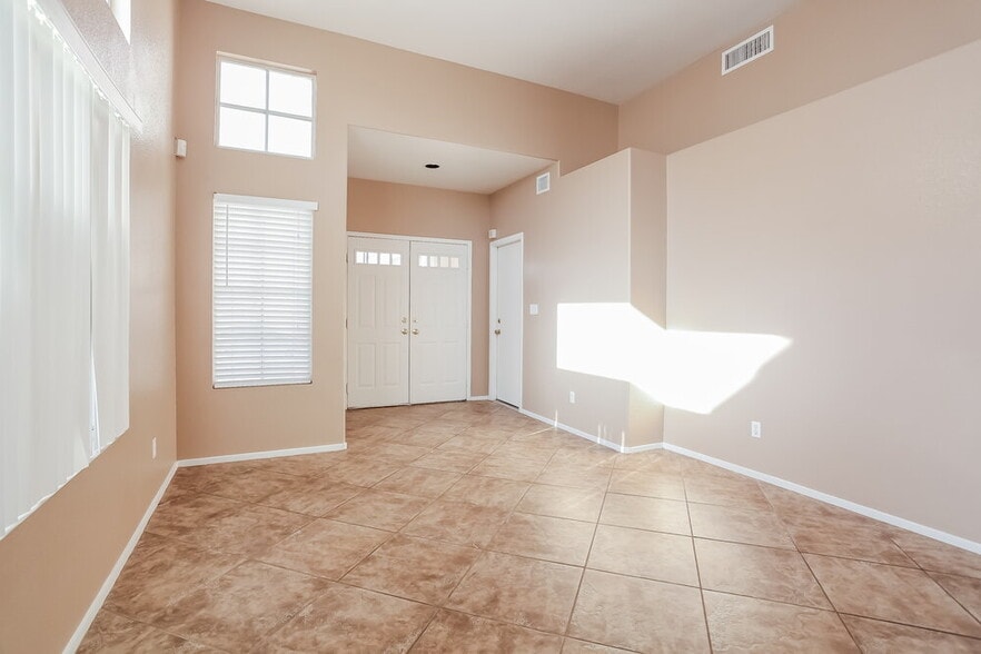 Building Photo - 6062 Canyon Gap Dr