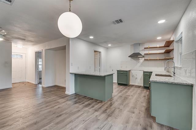 Building Photo - 2110 Aggie Dr