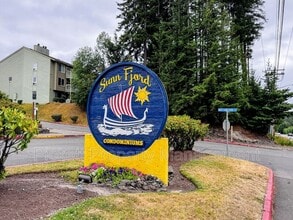 Building Photo - 1700 W Sunn Fjord Ln