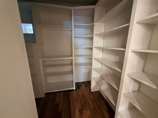 Building Photo - 12514 Safeguard St