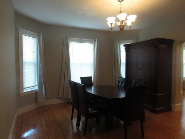 Building Photo - 109 Walnut St