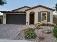 Building Photo - 1666 E Lee Dr