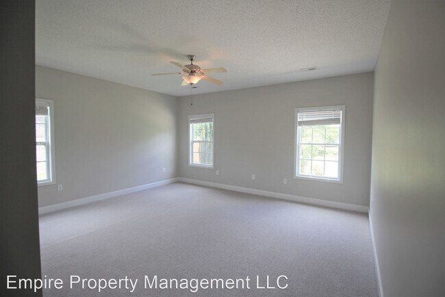 Building Photo - 5013 Patriot Park Dr SE