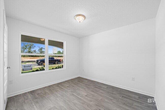 Building Photo - 14639 Dayton Cir