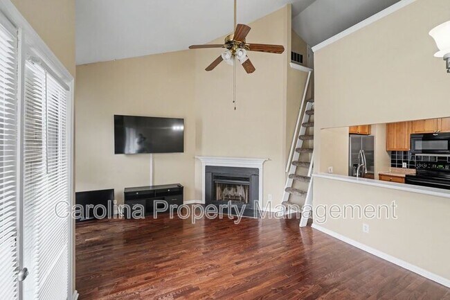 Building Photo - 244 S Cedar St