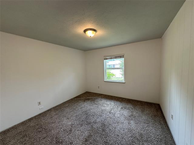 Building Photo - 553 Hightrail Dr