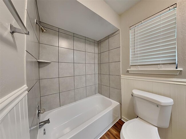 Building Photo - 22822 Brafferton Ln