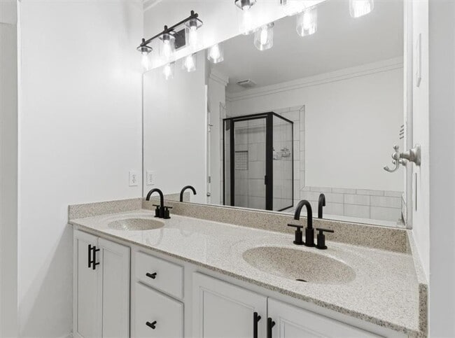 Building Photo - 740 Liberty Commons Dr NW