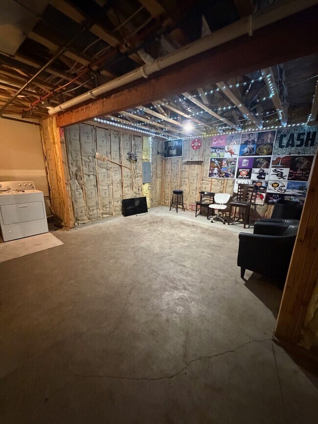 Building Photo - 1203 Euclid Ave