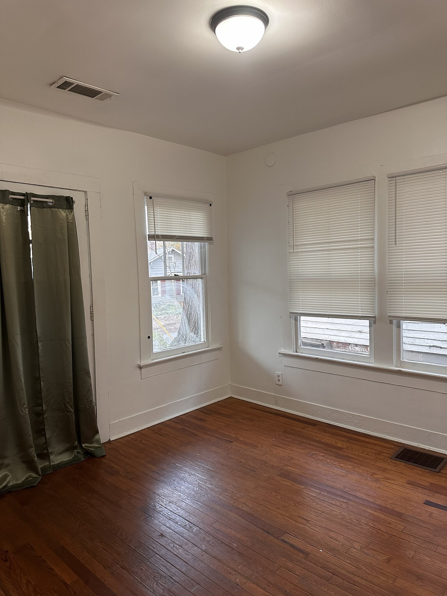 Living Room - 448 Calhoun St NW