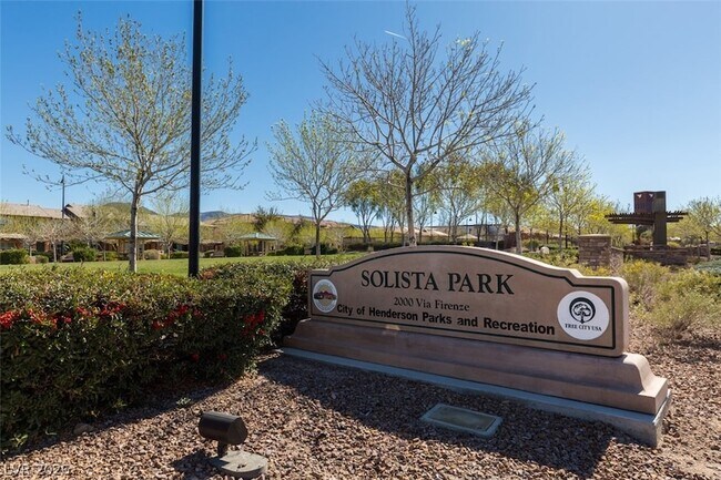 Building Photo - 3009 Camino Sereno Ave