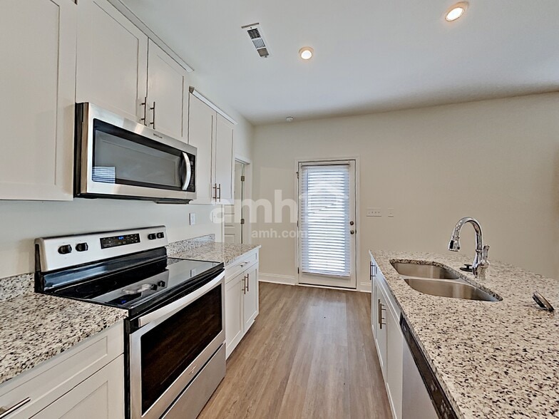 Building Photo - 5052 Mountain Springs Rd