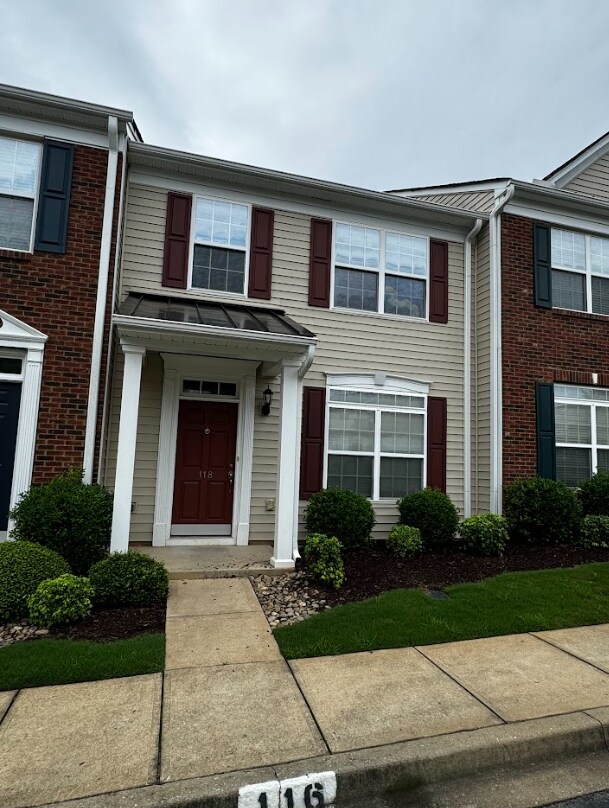 Building Photo - Modern Living Meets Southern Charm – Spaci...