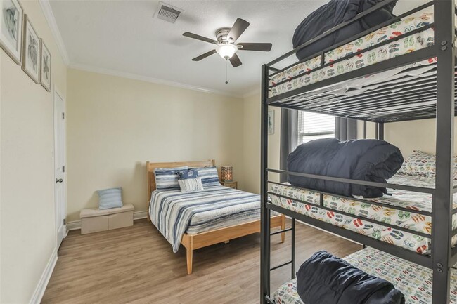 Building Photo - 4022 Fort Bend Dr