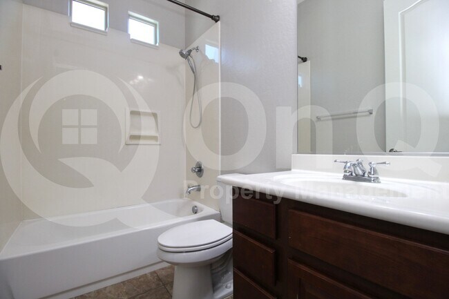 Building Photo - 4167 E Glacier Pl