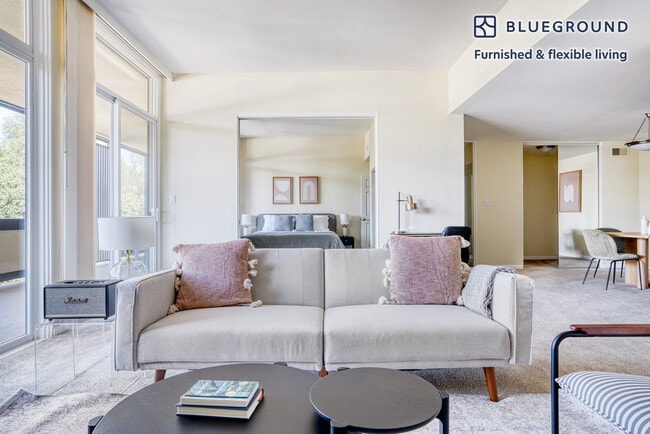 Building Photo - 1850 Sand Hill Rd