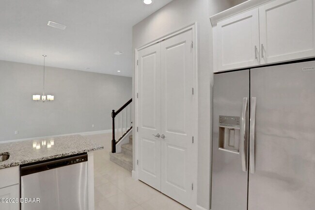 Building Photo - 78 Longridge Ln