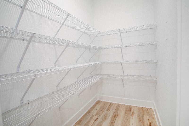 Building Photo - 1756 Thomas St