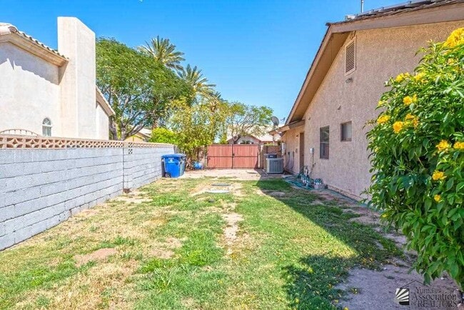 Building Photo - 3294 S Pinto Wy