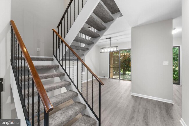 Building Photo - 11331 Headlands Ct