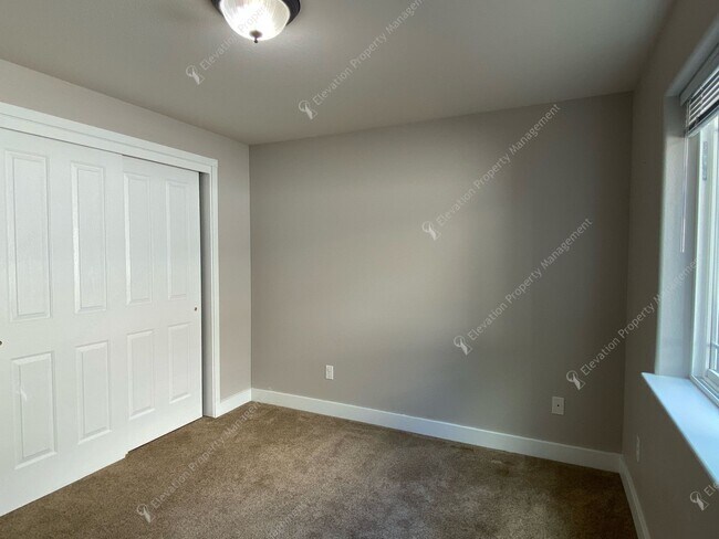 Building Photo - Updated Gem Near the River Trail – Minutes...