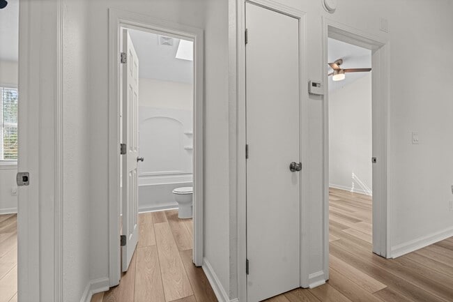 Building Photo - 112 Kristine Blvd