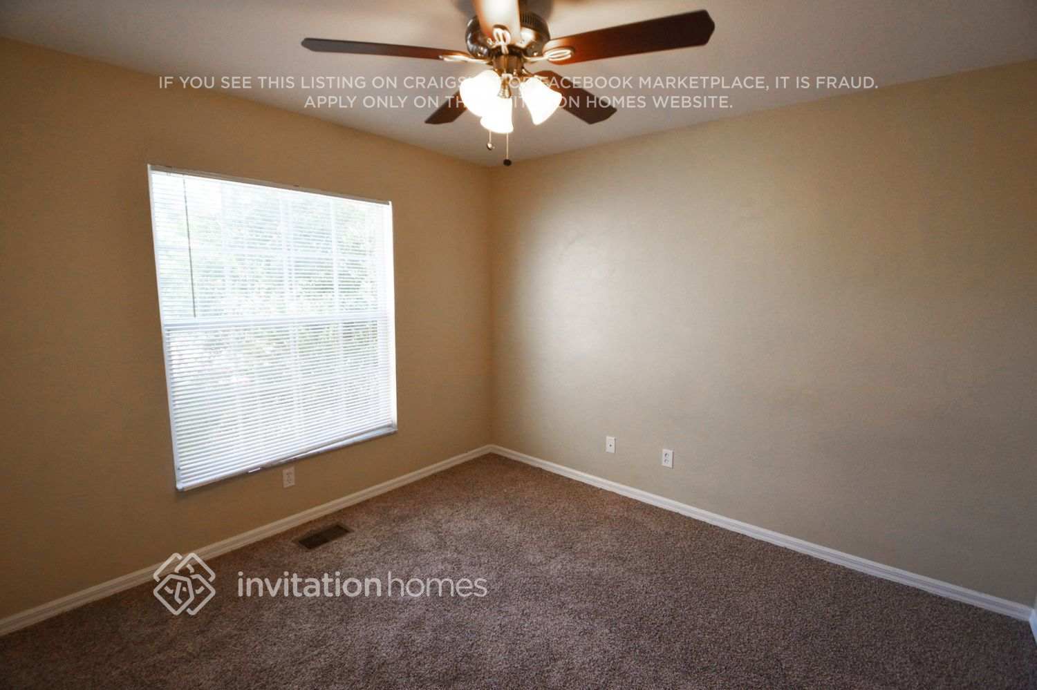 Building Photo - 26880 Silverado E Dr