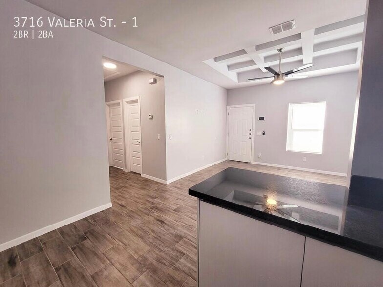 Building Photo - 3716 Valeria St