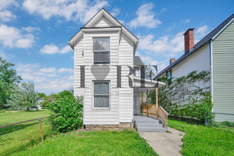 Building Photo - 76 Rodgers Ave