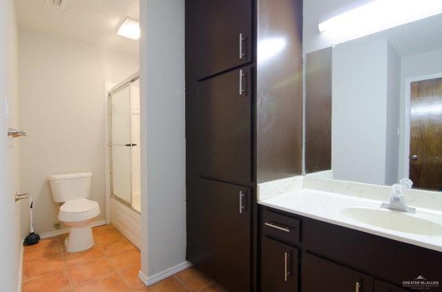 Building Photo - 1022 W Violet Dr