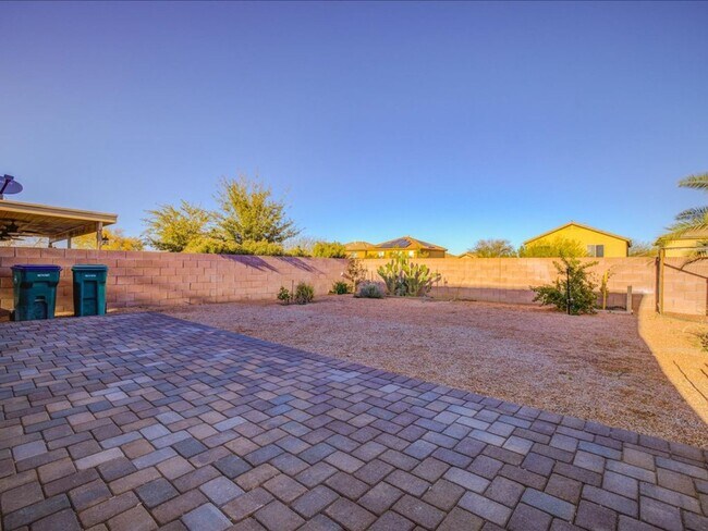 Building Photo - ** WOW $500.00 OFF FIRST FULL MONTHS RENT ...