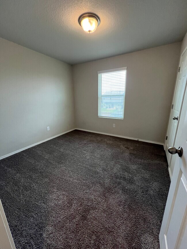 Building Photo - 5834 Machaela Trace