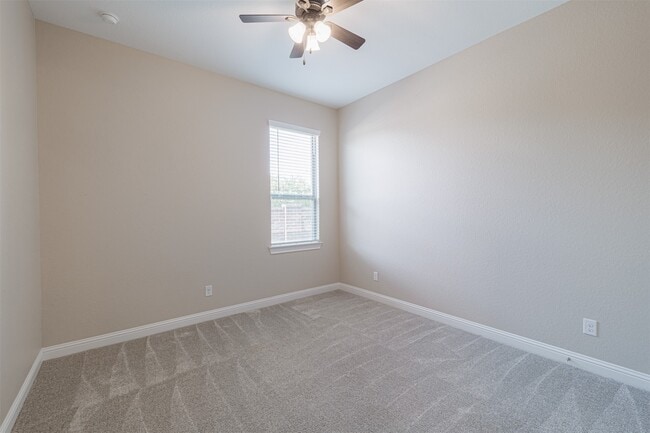 Building Photo - 1803 Pepper Grove Ln