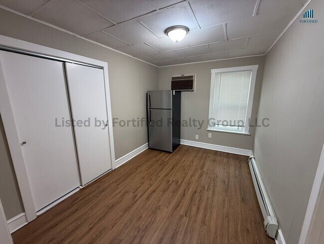 Building Photo - 139 Oliver St