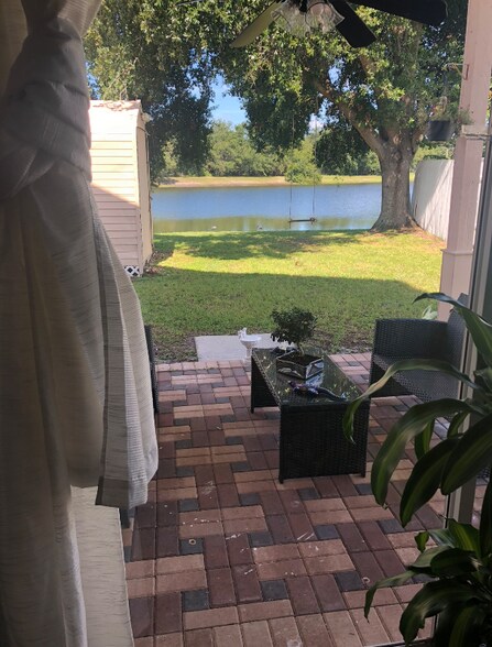 Building Photo - 768 Country Woods Cir