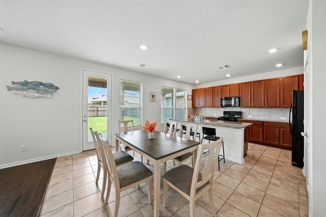 Building Photo - 15410 Rosehill Summit Ln