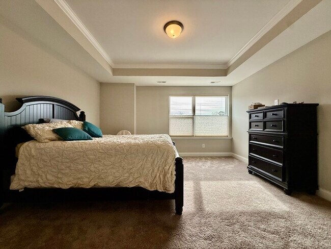 Building Photo - 254 Deardom Wy