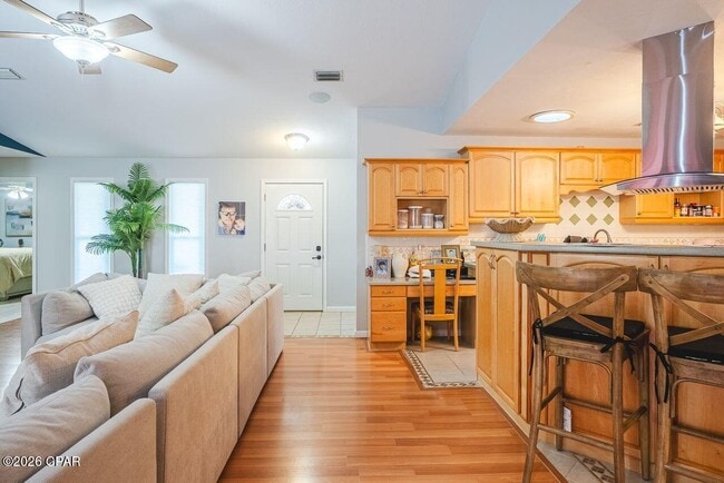 Building Photo - 6224 Seminole Dr
