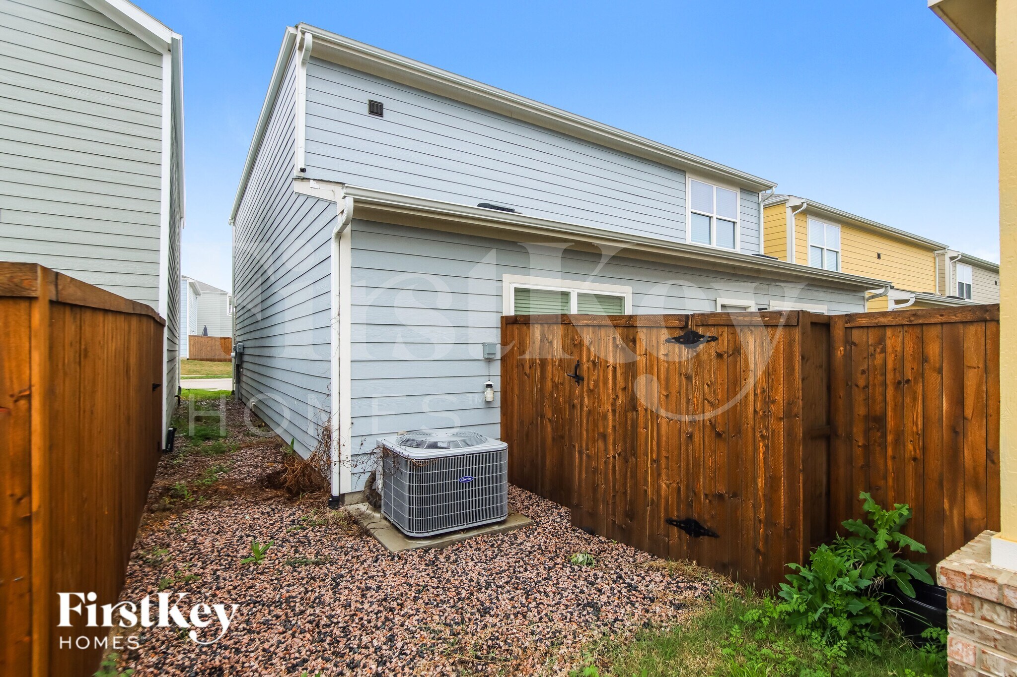 Building Photo - 323 Aveen Path