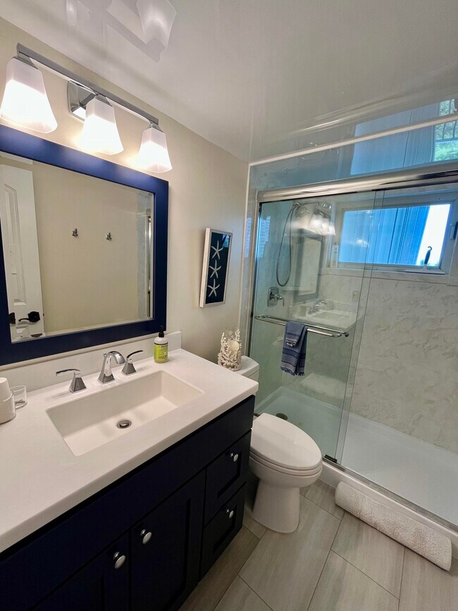 Building Photo - 3600 N Ocean Dr