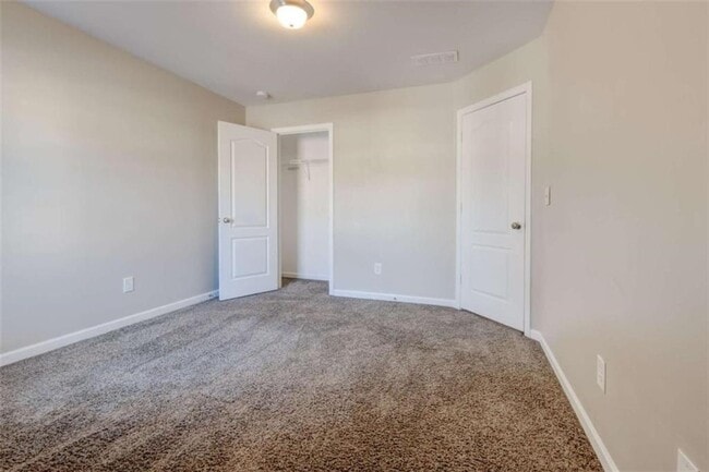 Building Photo - 7601 Summer Berry Ln