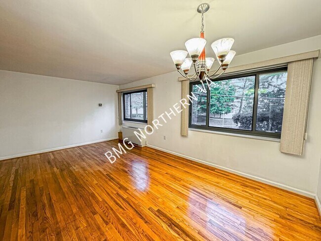 Building Photo - 1200 S Arlington Ridge Rd