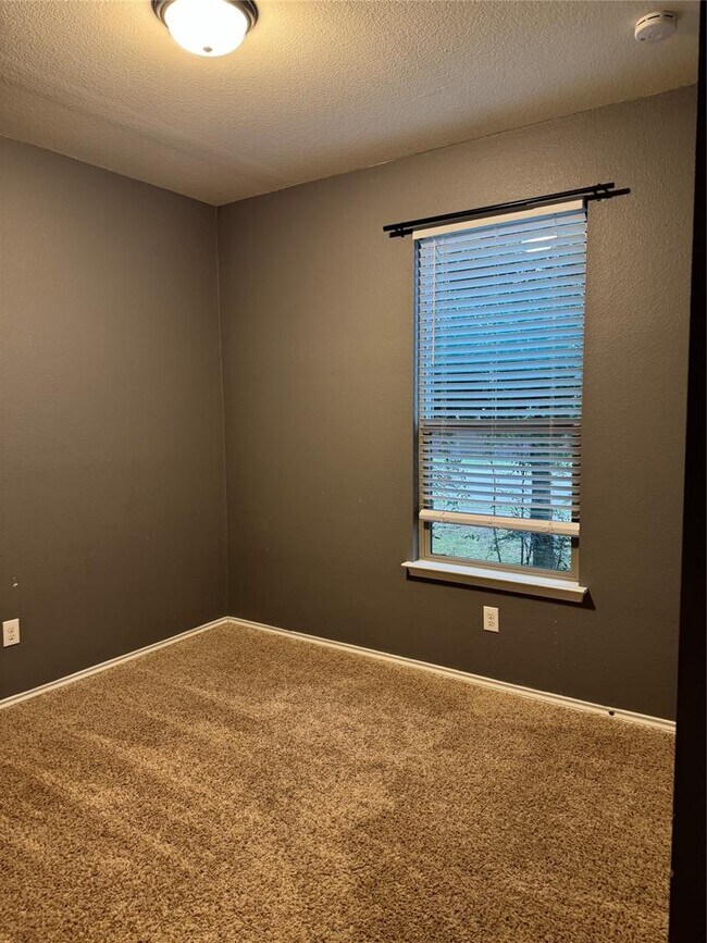 Building Photo - 14709 Fairland Drive