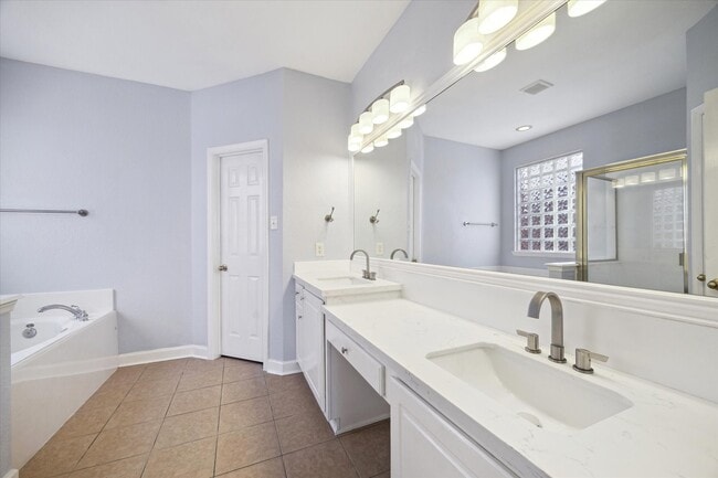 Building Photo - 16706 Wilsons Creek Ln