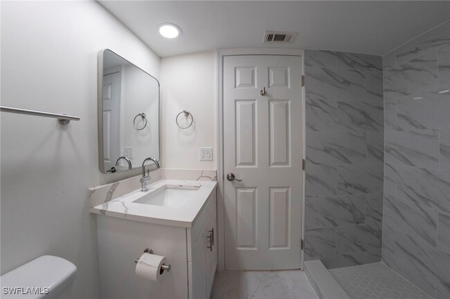 Building Photo - 17455 Overhill Dr