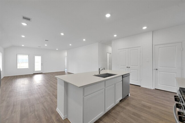 Building Photo - 3609 Oakvale Dr