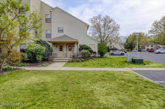 Building Photo - 306 Larkspur Ln