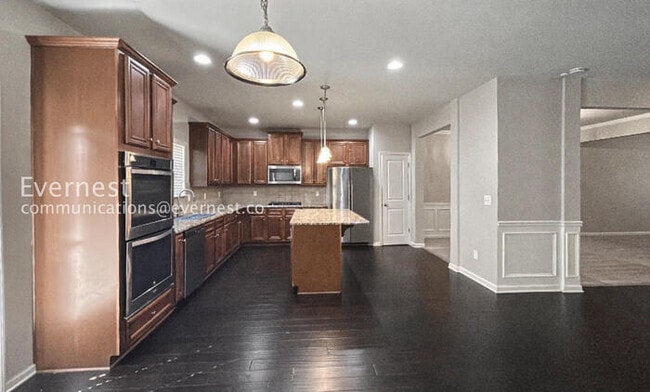 Building Photo - Beautiful 4-Bedroom Home: Comfort and Convenience Await / Pet-Friendly / Vouchers Accepted.