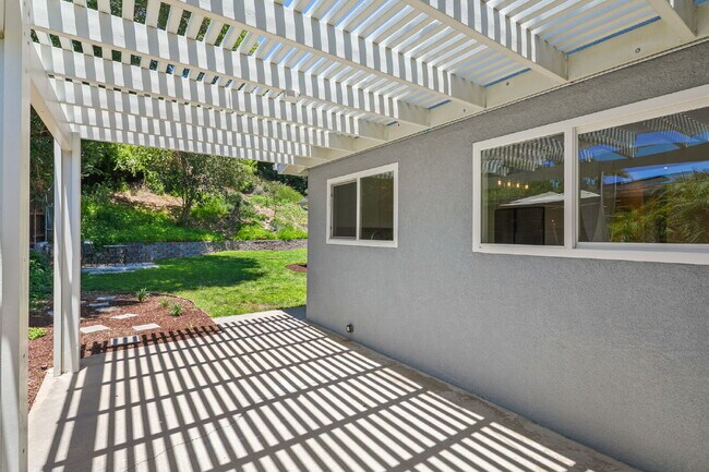 Building Photo - Welcome to your rare gem, dream home in Clairemont, San Diego!